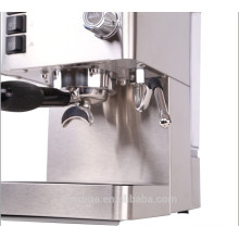 Espresso -Kaffeemaschine mit Dampfstab